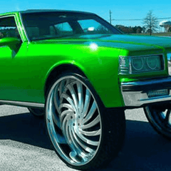 1987 box Chevy Caprice Classic on 30 inch wheels